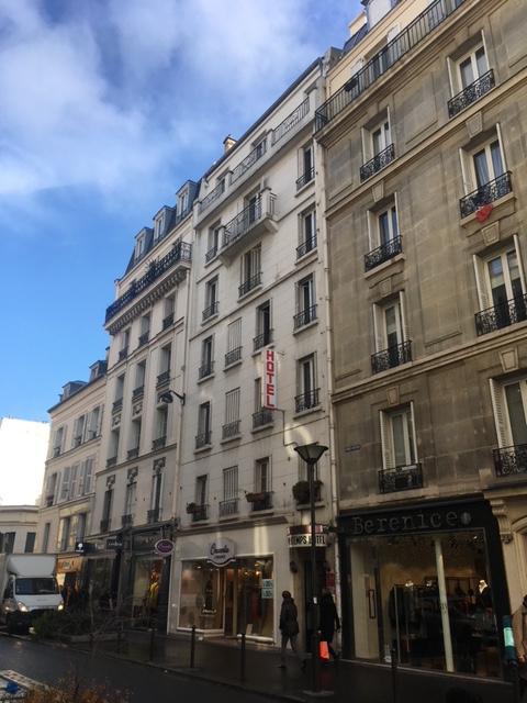 Hotel 31 - Rue du Commerce, Paris 15eme